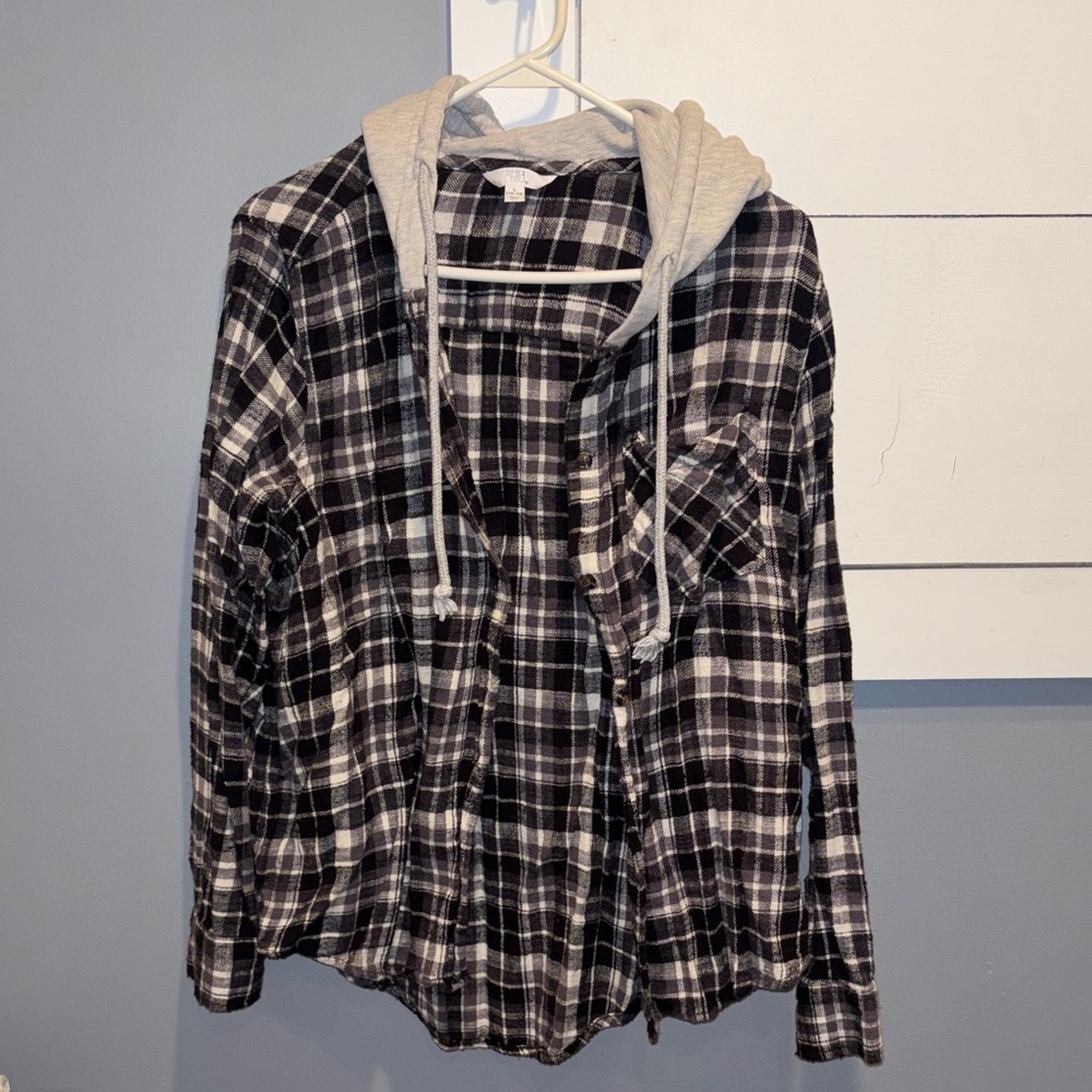 Time and Tru Black and White Plaid Shirt with Hood